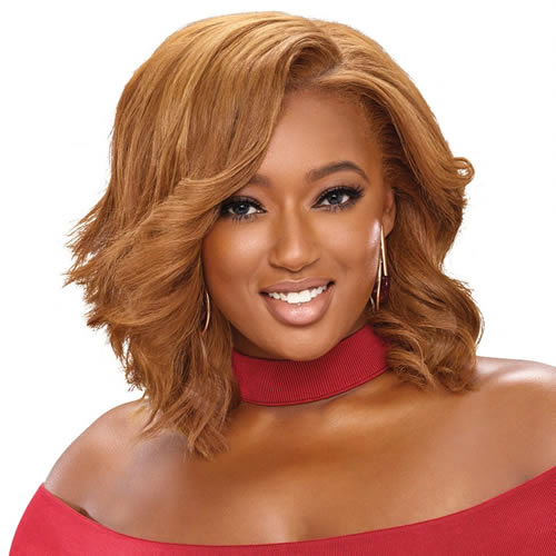 s15_CoN_HoneyBlonde_Devorah_020_v1_red_bg_CMYK-web-980x980